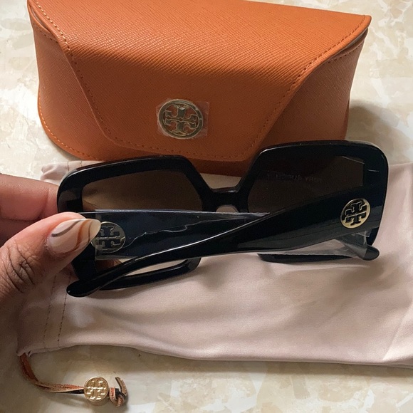 Tory Burch sunglasses main image 2